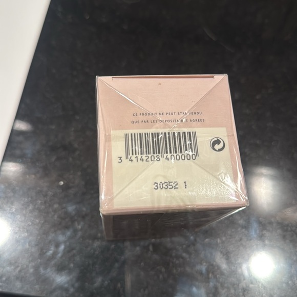 NIB Vivienne Westwood  Boudoir Eau de Parfum 
1.0 oz  natural spray - Picture 3 of 6